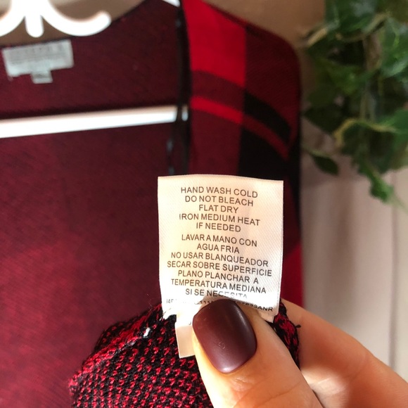 Red Plaid Flannel Cardigan ❣️ - Picture 3 of 5